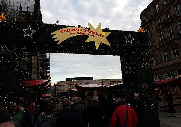 Weihnachtsmarkt am Kölner Dom