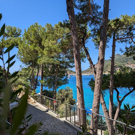 PXL_20250831_100353158