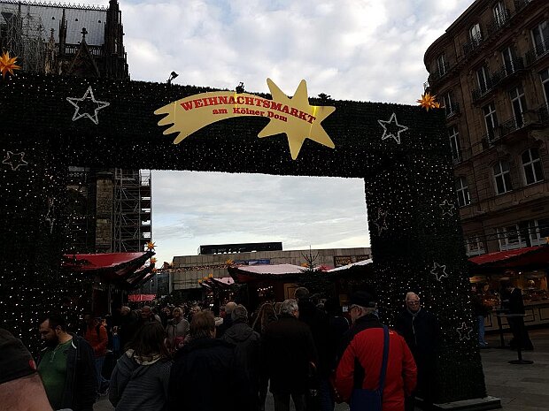 Weihnachtsmarkt am Kölner Dom