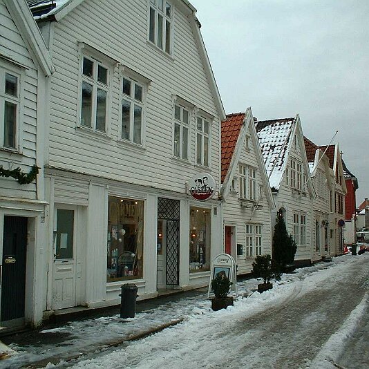 ALTSTADT_BERGEN_3~1