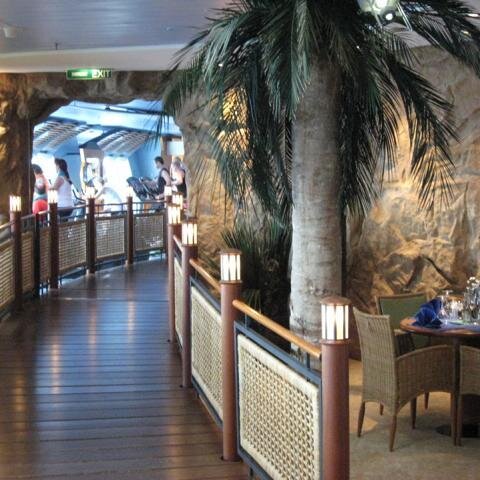 Weg zum Fitnessbereich