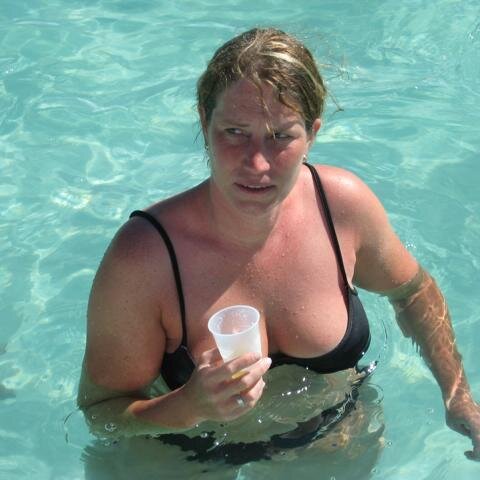 Was Sie da wohl trinkt