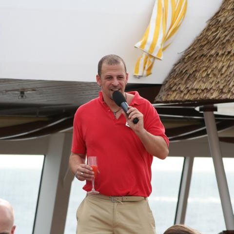 Michael animiert zum Coctailtrinken