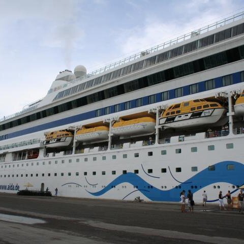 Die AIDAvita von der Seite (1)