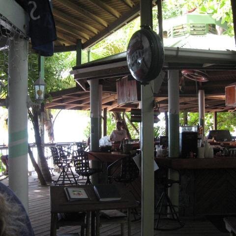 Strandkneipe (Cane Garden Beach)