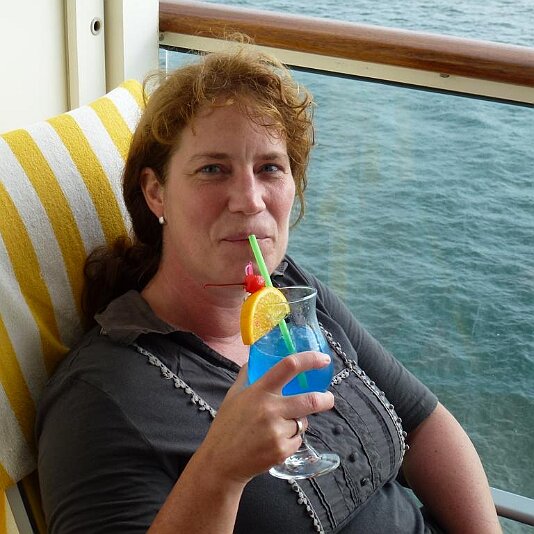 Coctail des Tages mit Frau des Tages