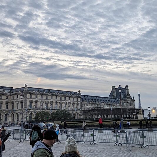 PXL_20231203_155755465