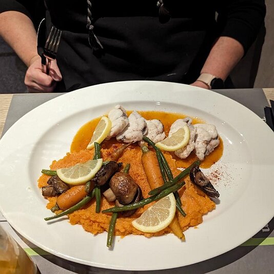 PXL_20231207_183241495