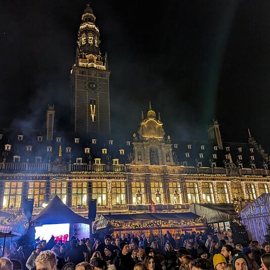 PXL_20231208_180040452