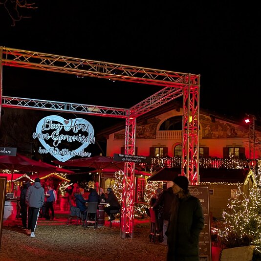 PXL_20251213_175209845