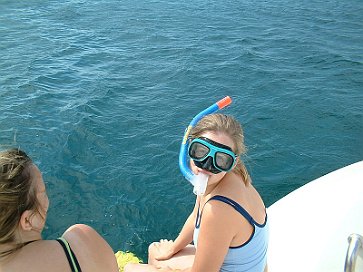 19. Stephi & Edith gehen baden 2