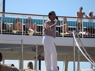 Showensamble am Pool 3