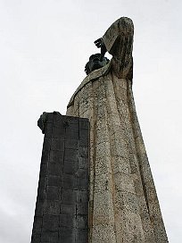 Monumento a Montesino