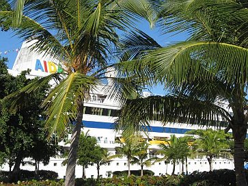 Die AIDAvita im Hafen von La Romana