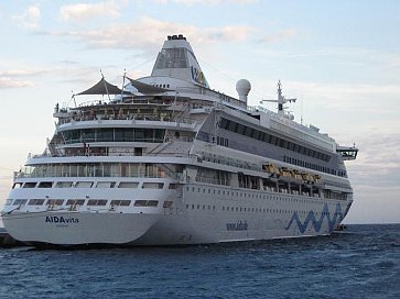 Die AIDAvita von der Seite (2)