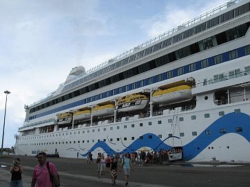 Die AIDAvita von der Seite (4)