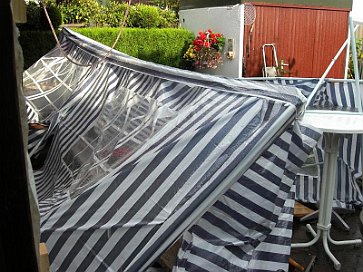 ZerstÃ¶rtes Zelt duch Unwetter 3