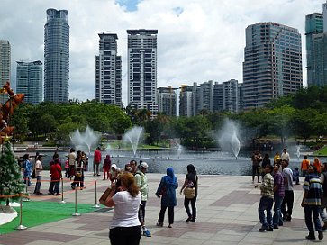 Parkanlage bei den Twin Towers