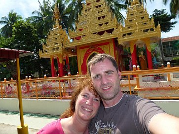 In der Burmesischen Tempelanlage